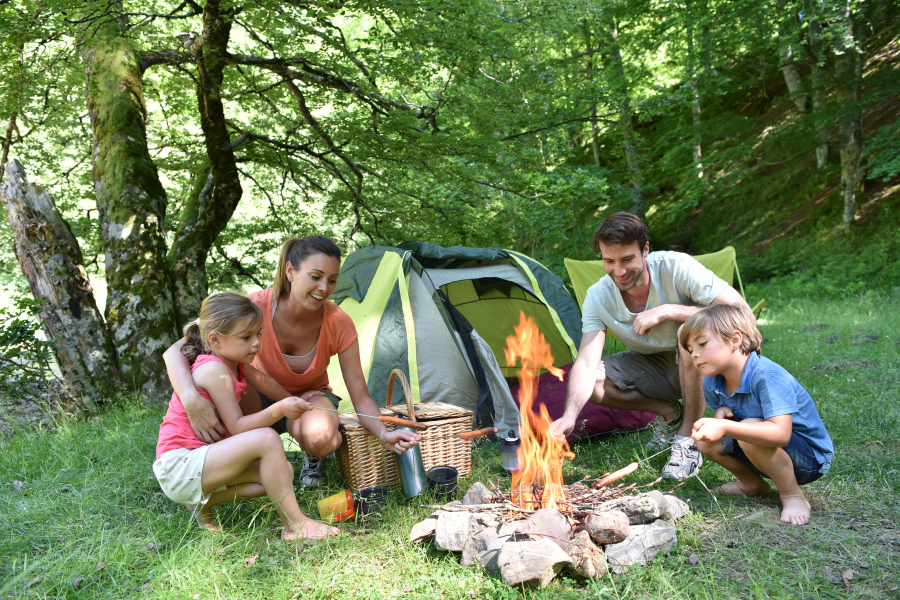 famille en camping autour du lac sainte croix